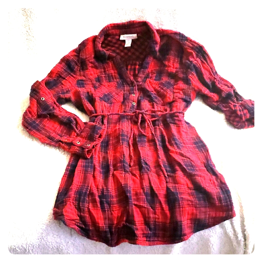 Motherhood Maternity plaid belted shirt S small